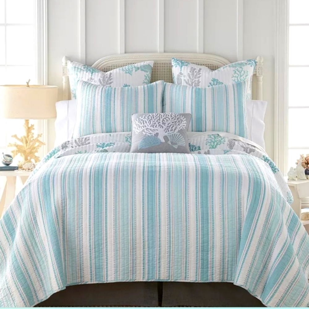 NWT Levtex Double-Faced Beautiful Sea-Inspired Designs, Twin-Size Quilts